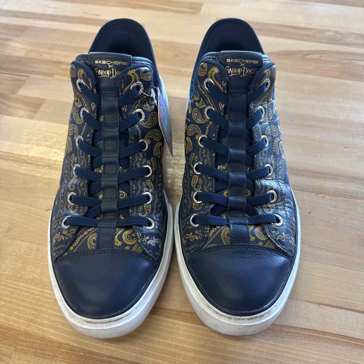 Skechers Size 10 Blue & Gold Snoop Dogg Slip In Sneakers