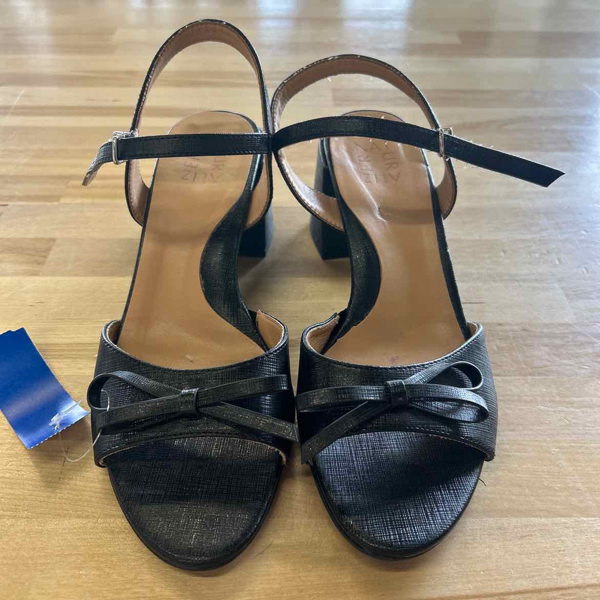 Naturalizer Size 9.5 Black Preloved Heels