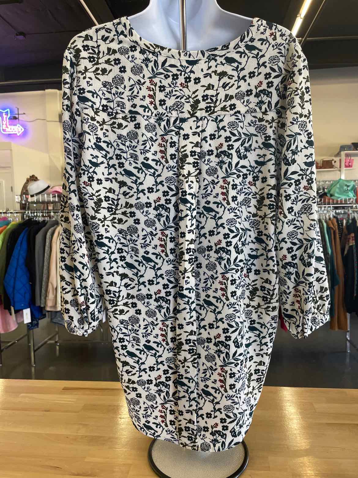 C&E Size M Multi-Color Blouse