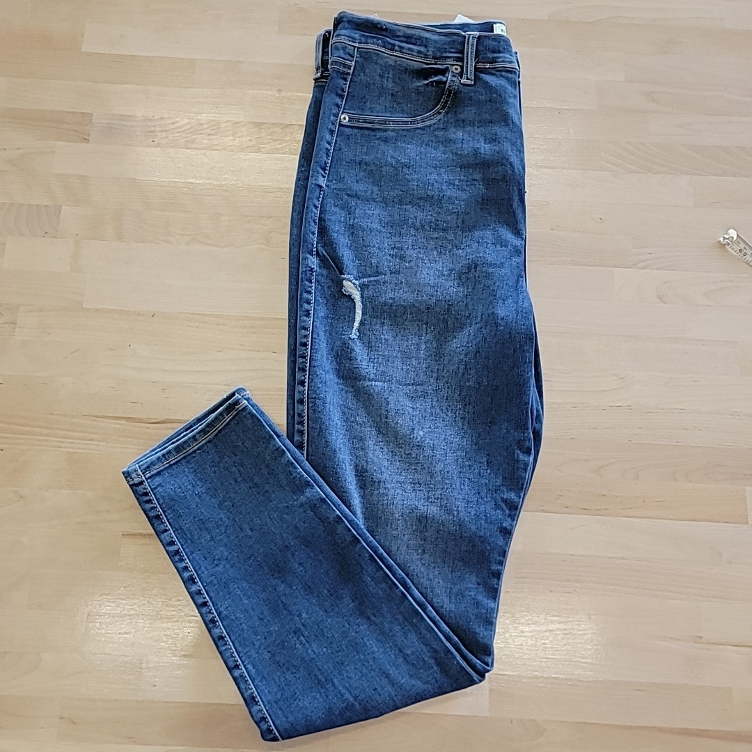 Celebrity pink Size 15 Blue New Jeans