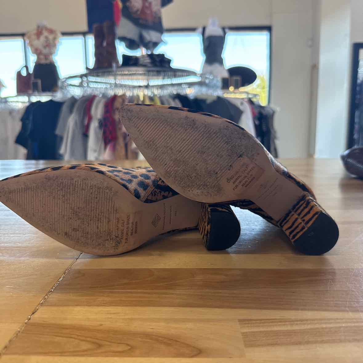 Antonio Melani Shoe Size 8 Tan Heels