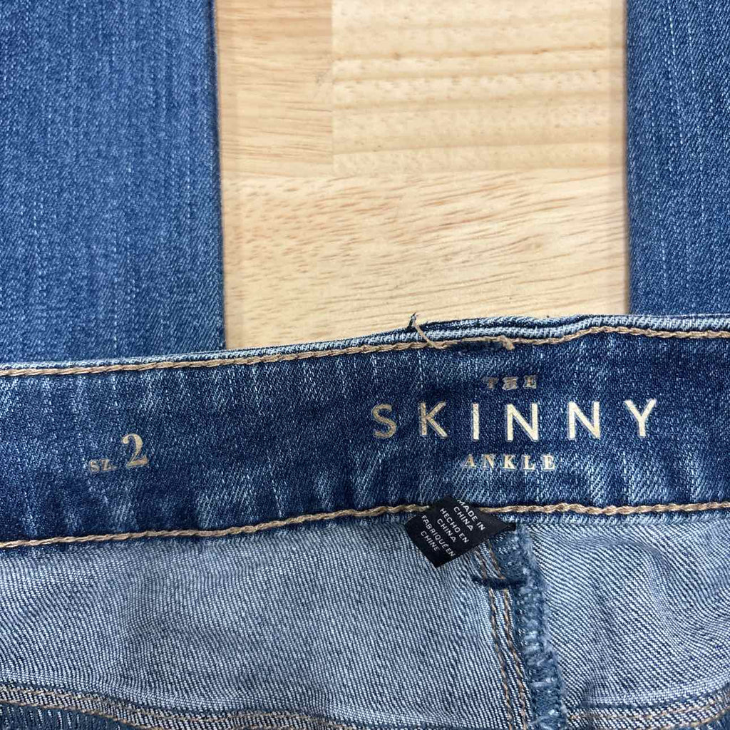 White House Black Market Size 2 Blue Denim Preloved Jeans