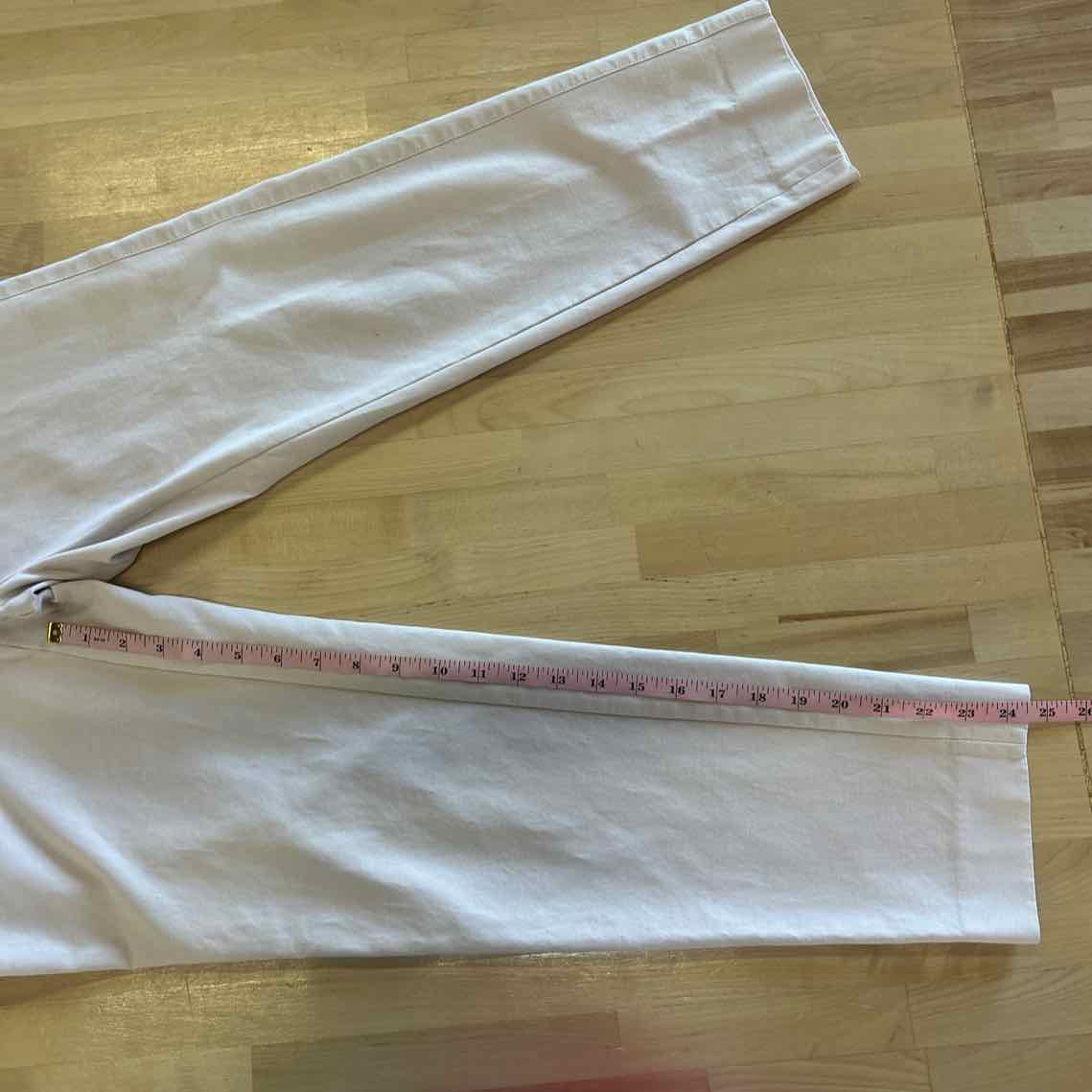White House Black Market Size 6 Tan Preloved Pants