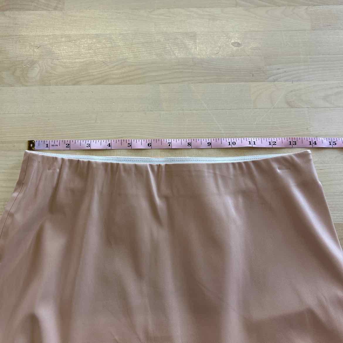 Shinestar Size M Nude Preloved Skirt