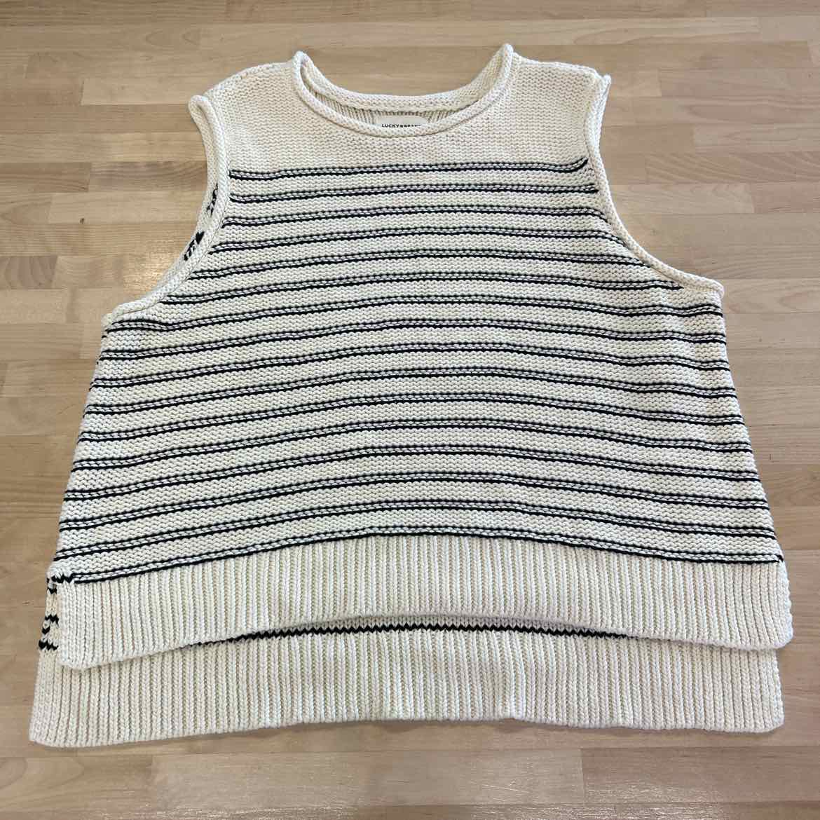 Lucky Brand Size XXL White Vest