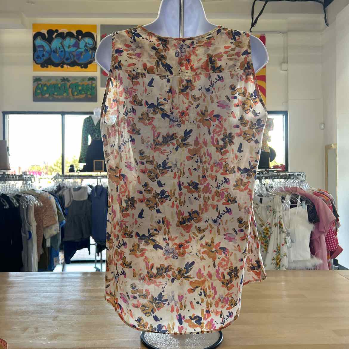 Eddie Bauer Size M White Pink Preloved Tank