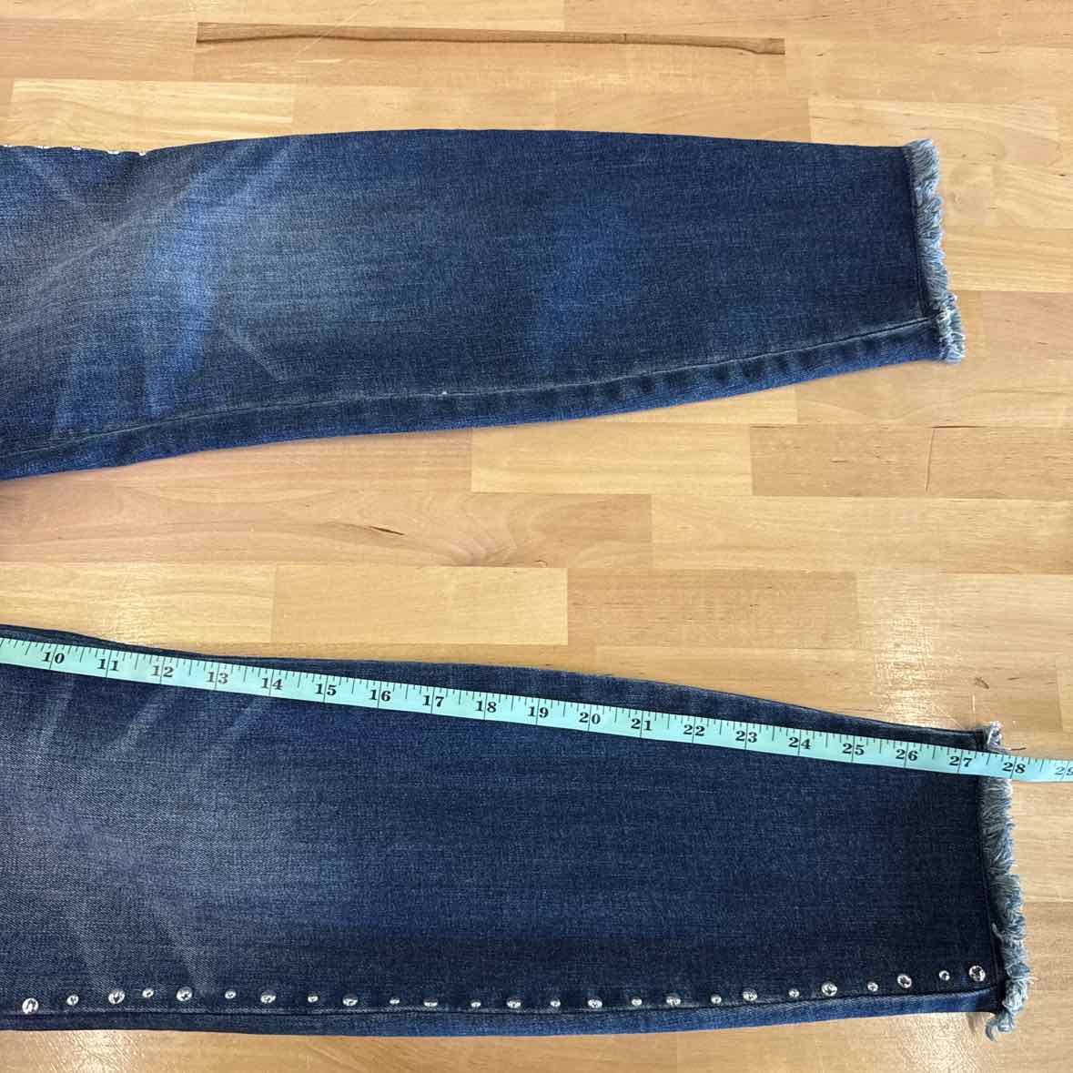 INC Size 6 Blue Denim Preloved Jeans