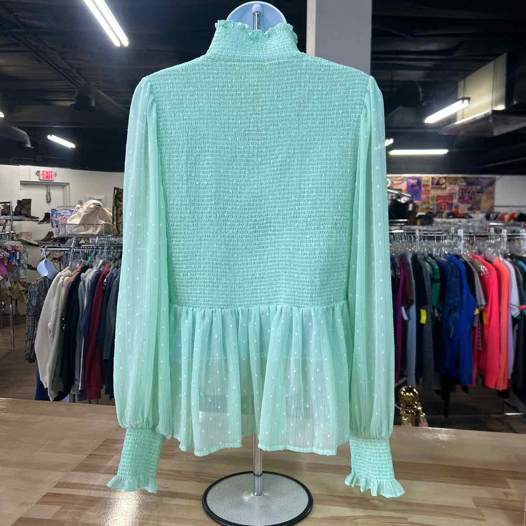 Miami Size XL Mint Preloved Blouse LS