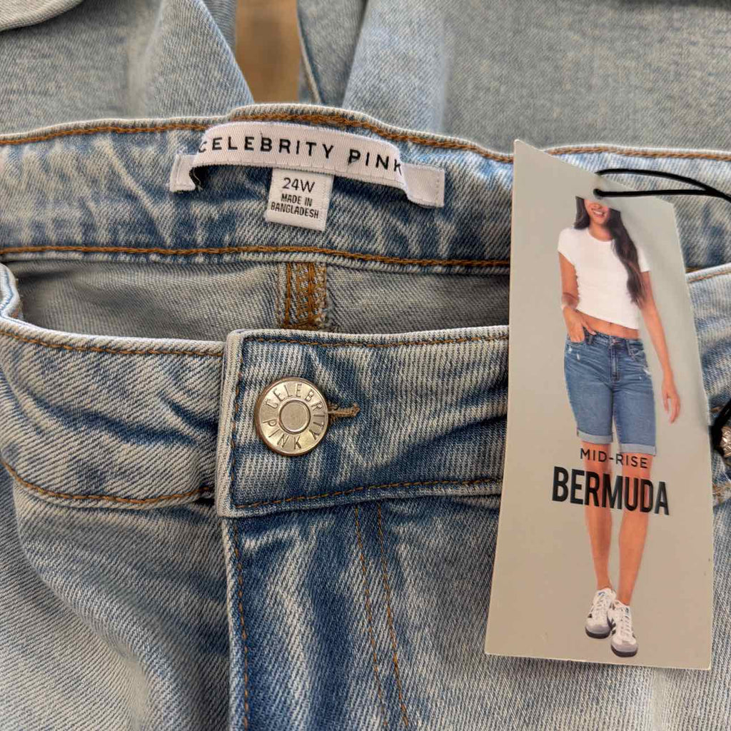 Celebrity pink Women Size 24 Blue New Shorts