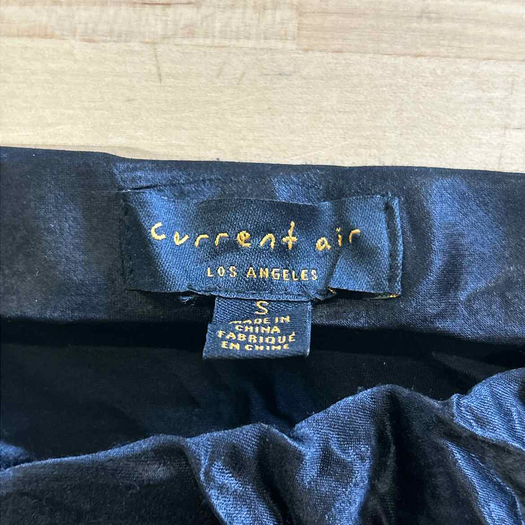 Current Air Size S Black Preloved Skirt