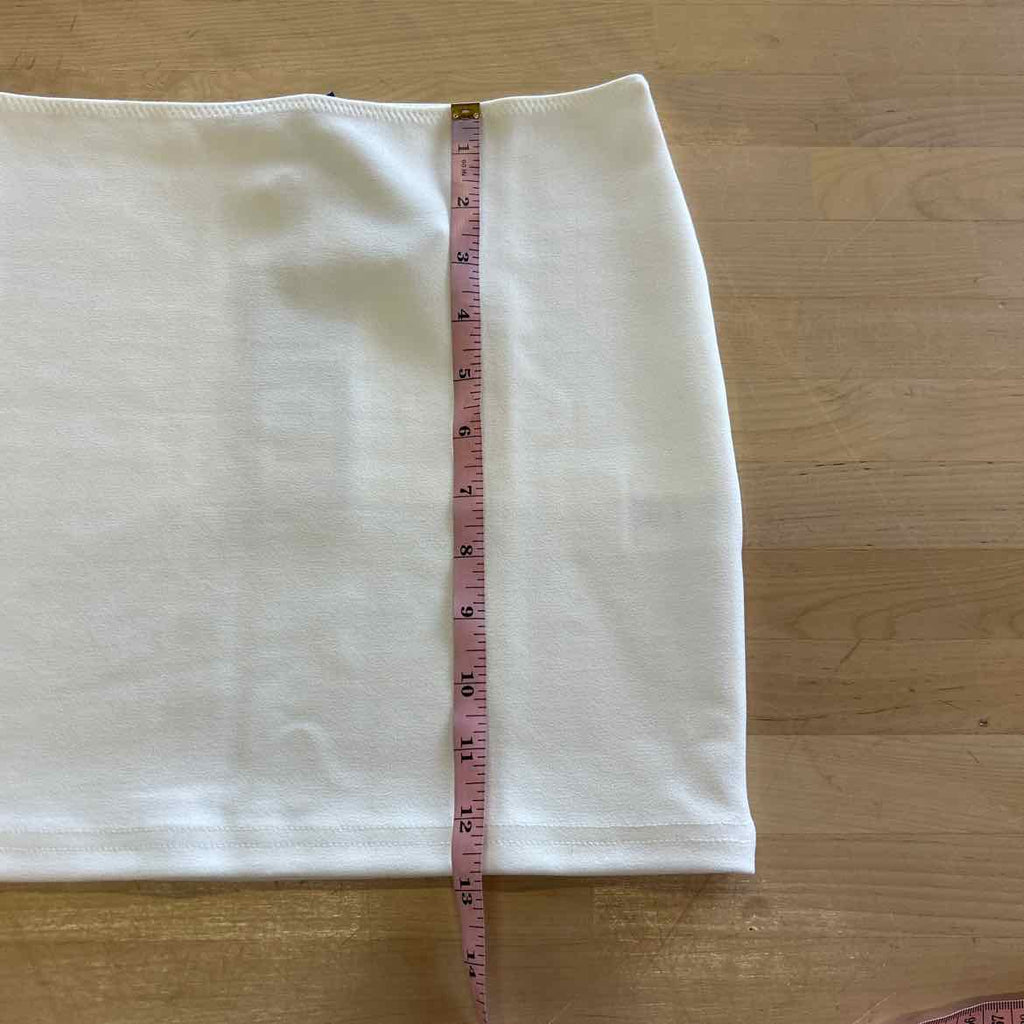 White Fox Size M White New Skirt