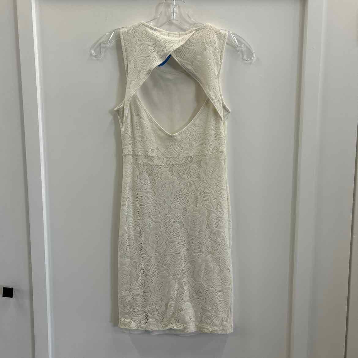 Guess Size XS White Lace Preloved Dress