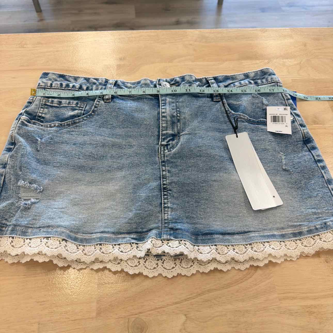 Madden Girl Size XL Blue New Skirt