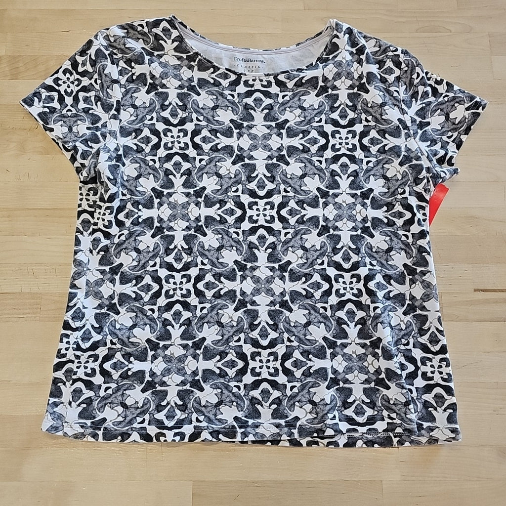 Croft&Barrow Size M Gray Preloved T-shirt