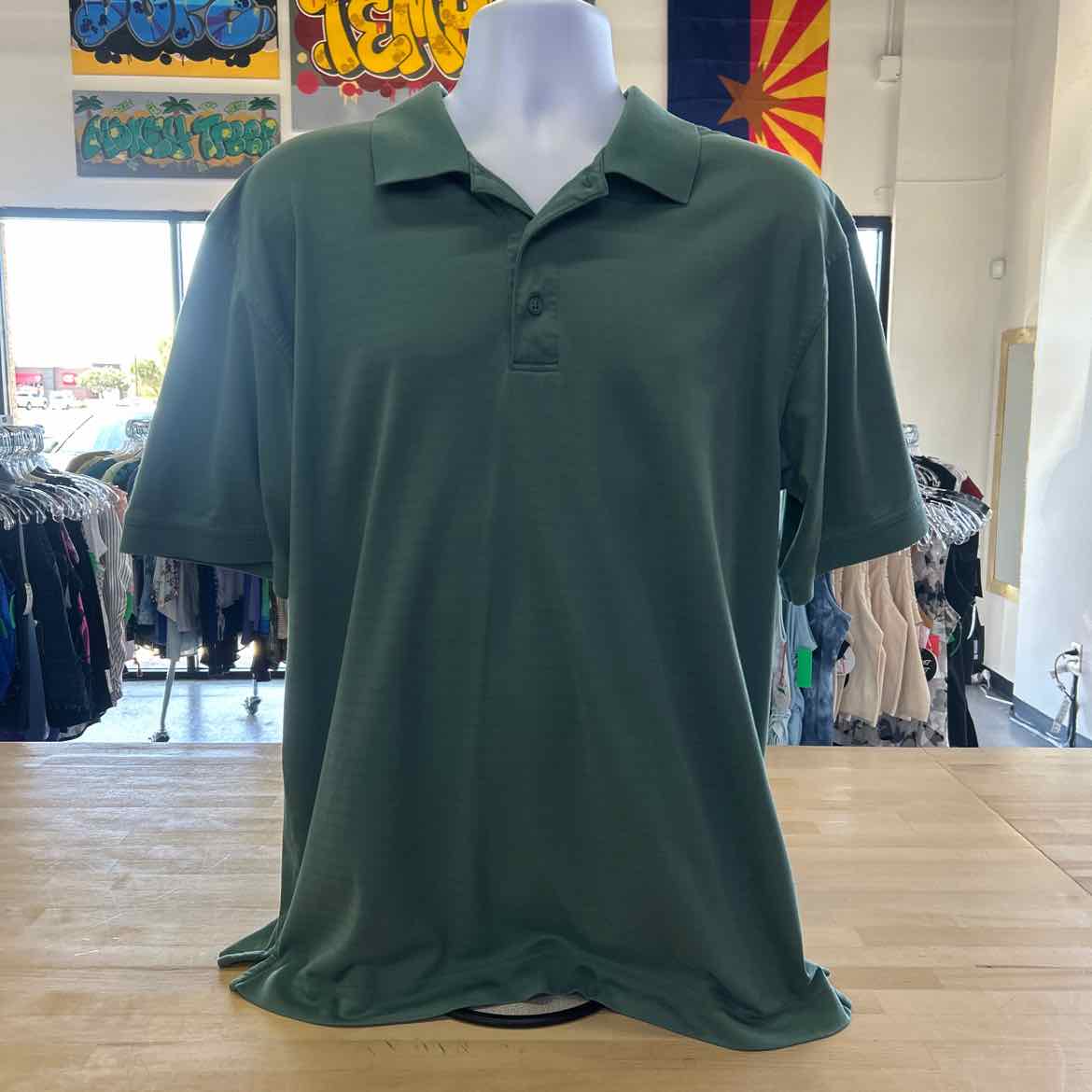 Cutter & Buck Size L Green Preloved MENS Polo