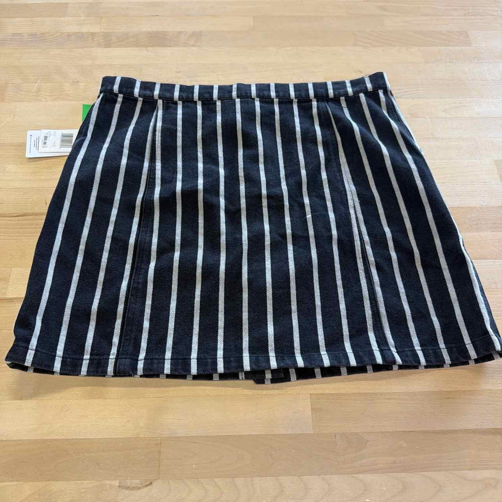 Hurley Juniors' Size 29 Sloan Button-Front Mini Skirt - Black