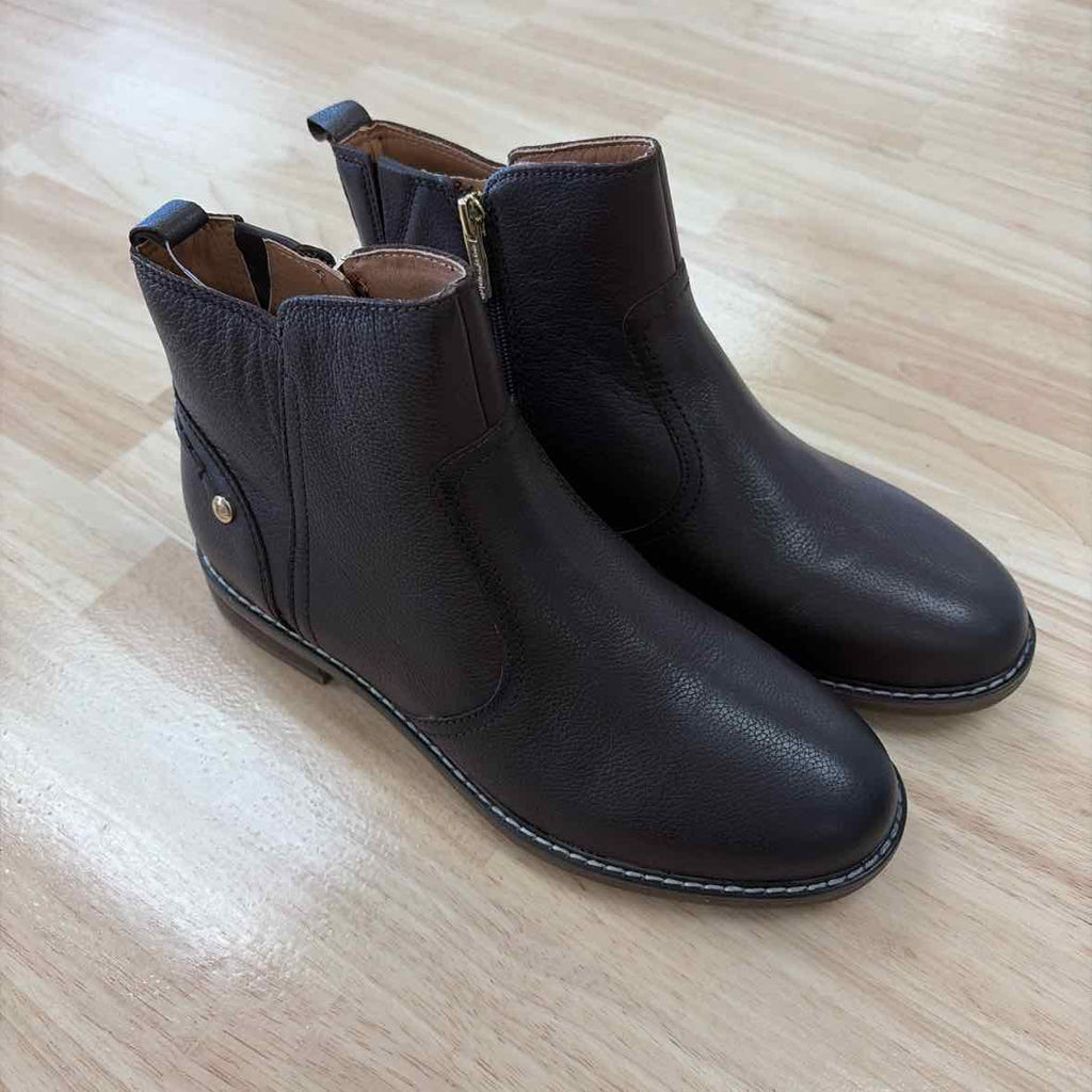 Easy Spirit Size 10 Juna Round Toe Zippered Booties