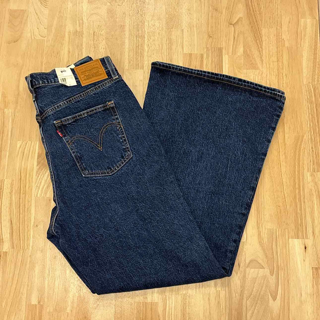 Levi's Size 33x32 Ribcage Bell Jeans