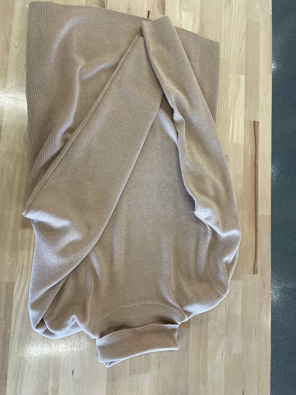 Chico's Size 1 Tan Turtleneck