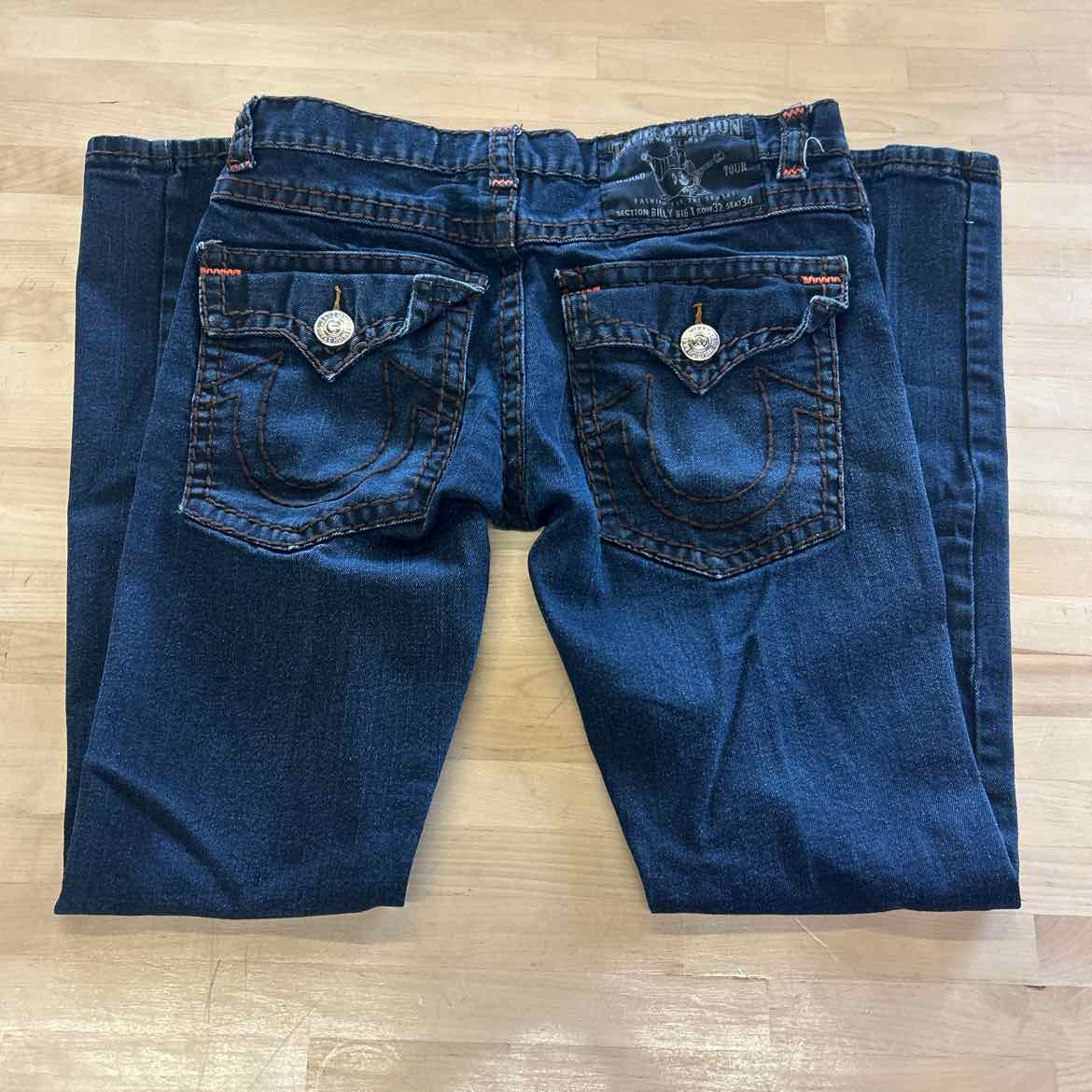 True Religion Size 32 dark blue MENS Jeans