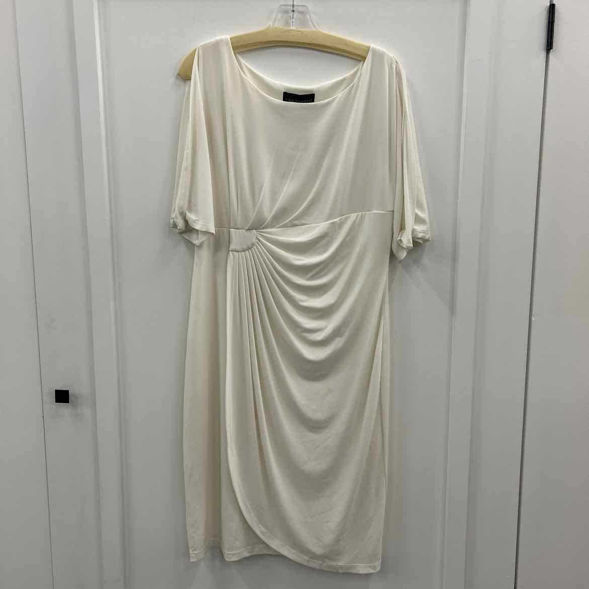 Connected Size 14 White Preloved Dress