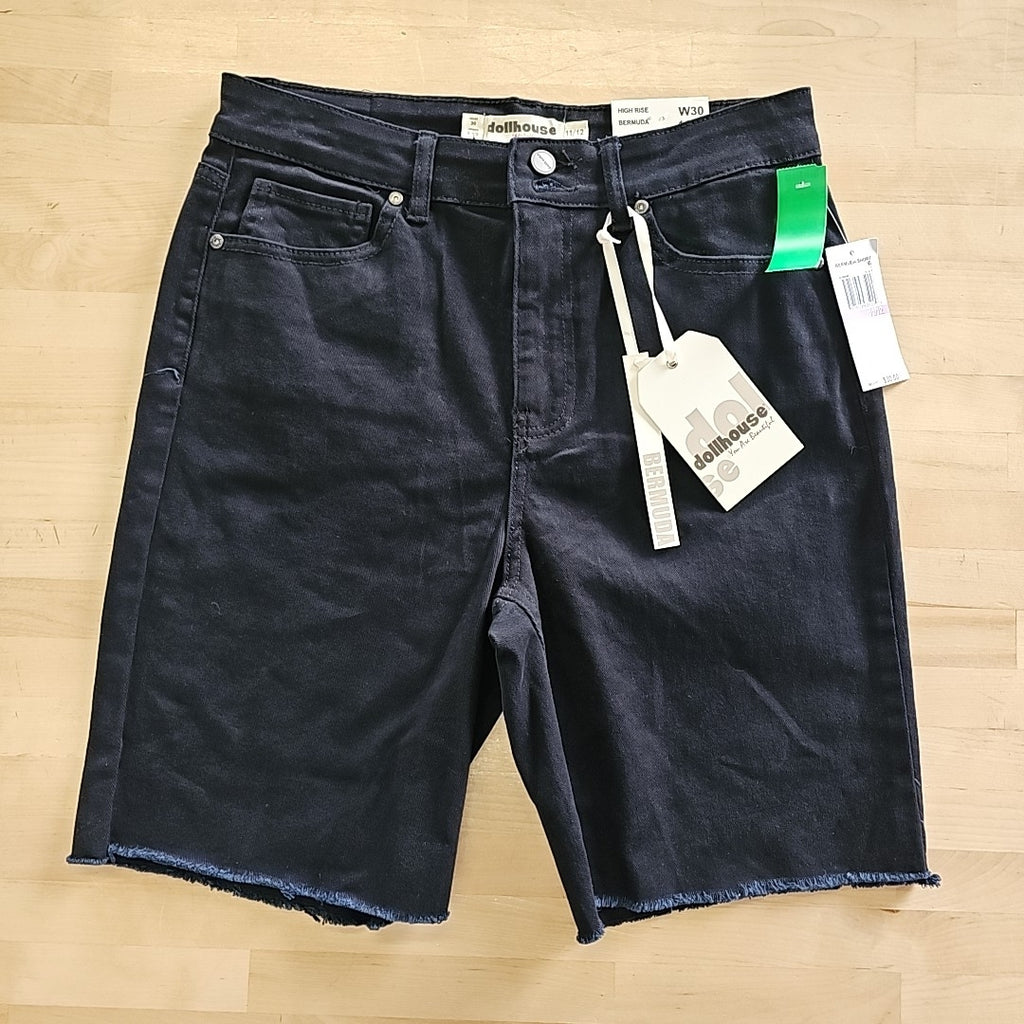 Dollhouse Juniors' High-Rise Frayed Bermuda Shorts - Black - 11/12