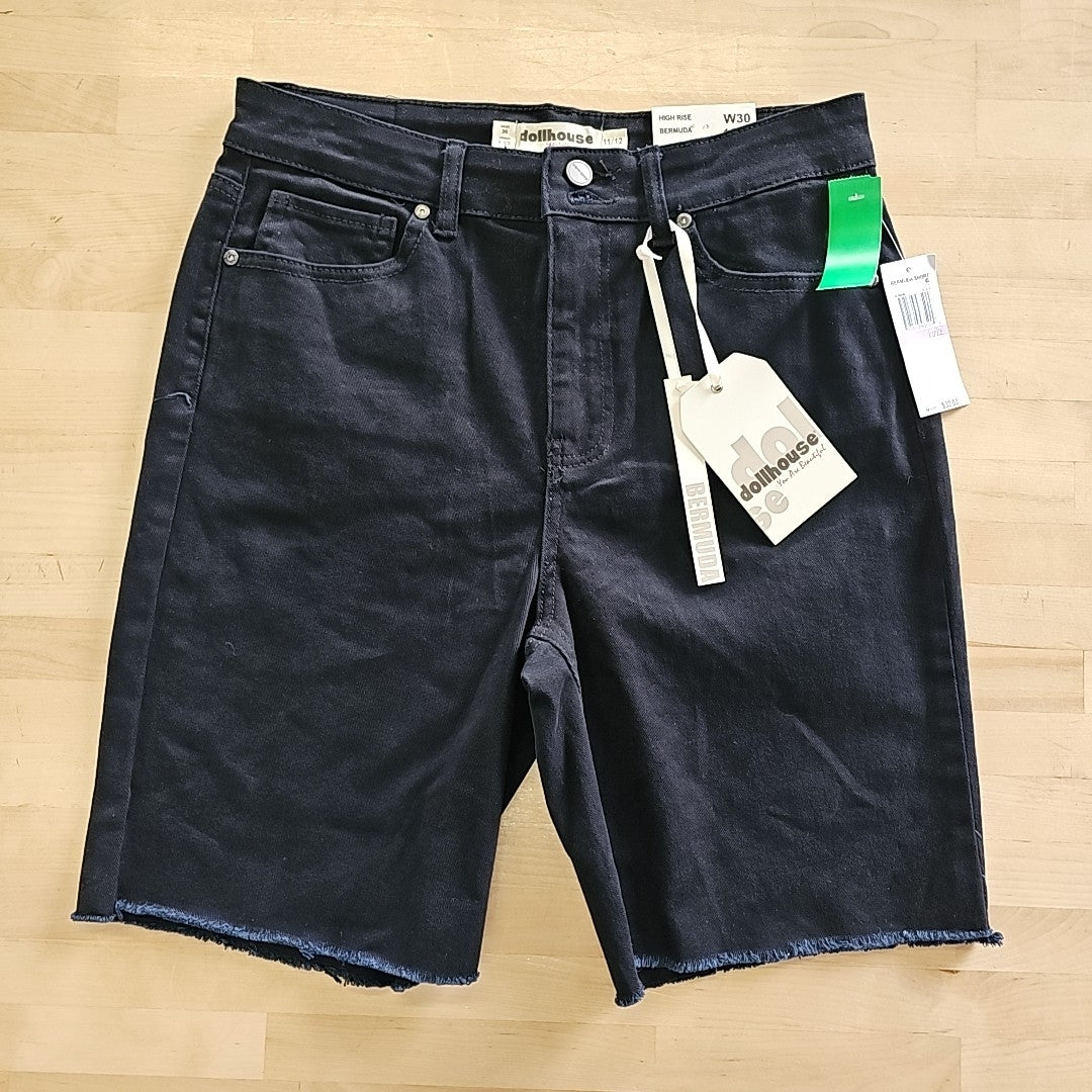 Dollhouse Juniors' High-Rise Frayed Bermuda Shorts - Black - 11/12