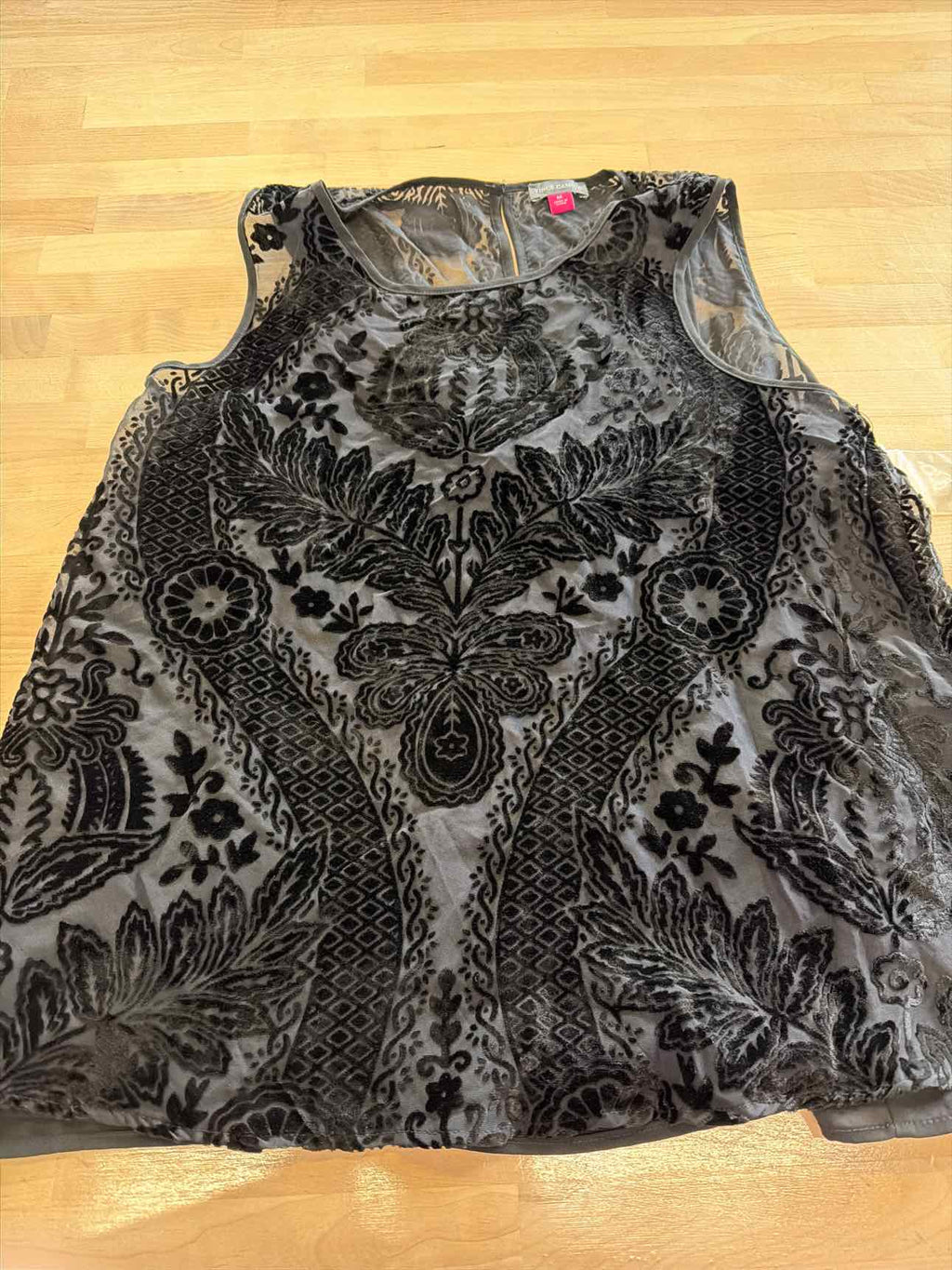 Vince Camuto Size M Black Sleeveless