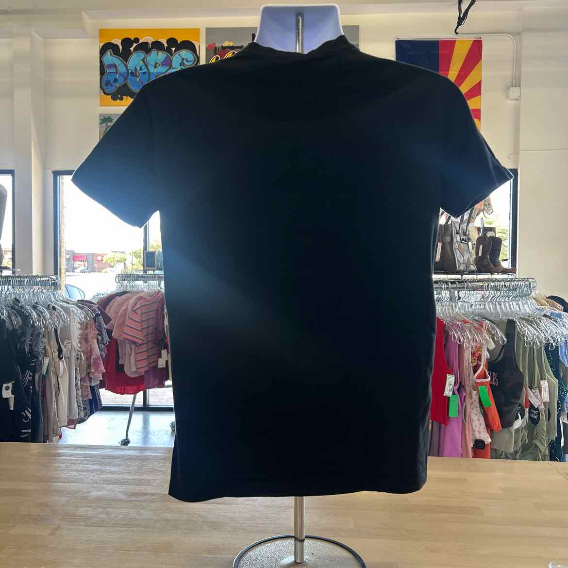 Size M Black Preloved MENS T-shirt