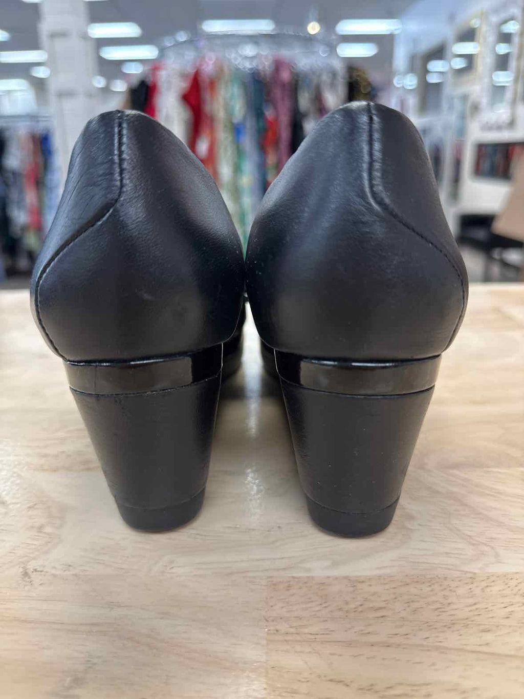 Tsubo Size 7.5 Black Leather Preloved Maryjane Wedges