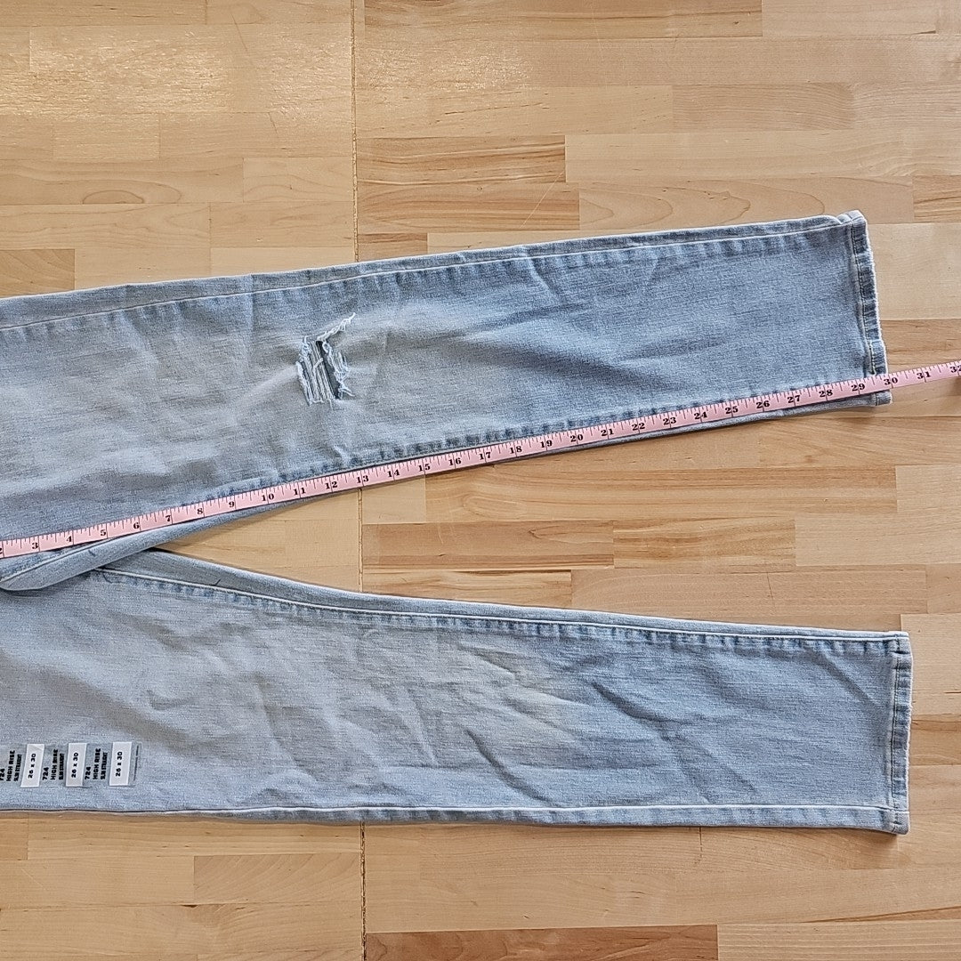 Levi's Women's 724 High Rise Straight Jeans