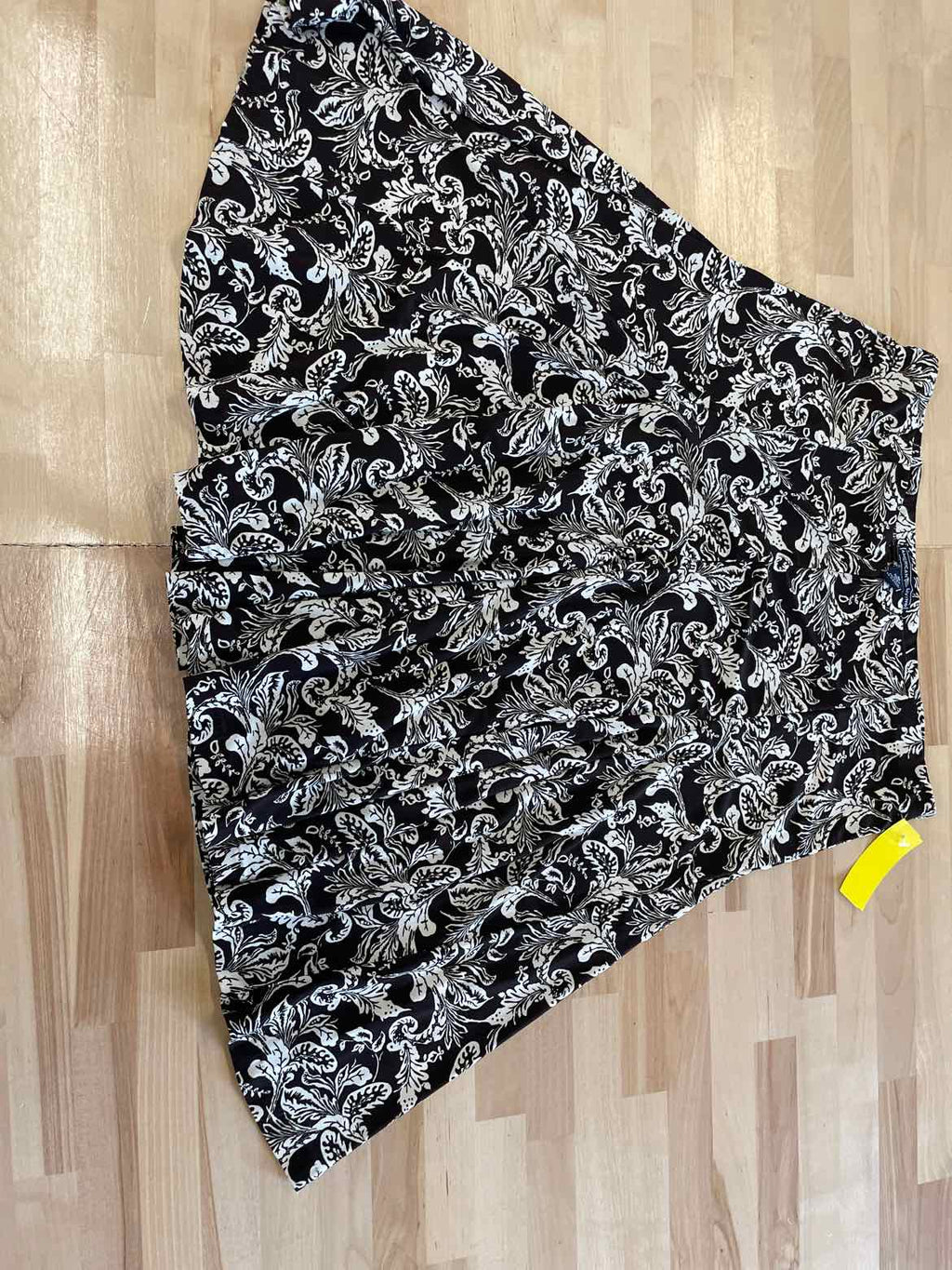 American Living Size M Brown Skirt