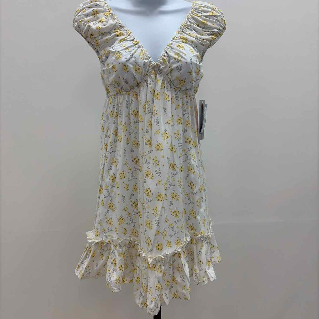 Celebrity pink Size S Juniors' Printed Babydoll Mini Dress - White/Yellow Floral