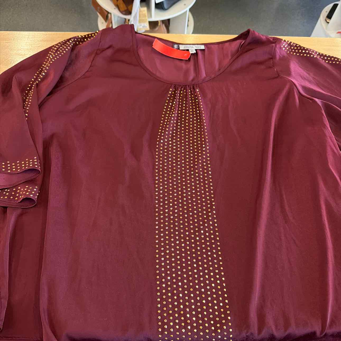 Jennifer Lopez Size 2X Wine Preloved Blouse