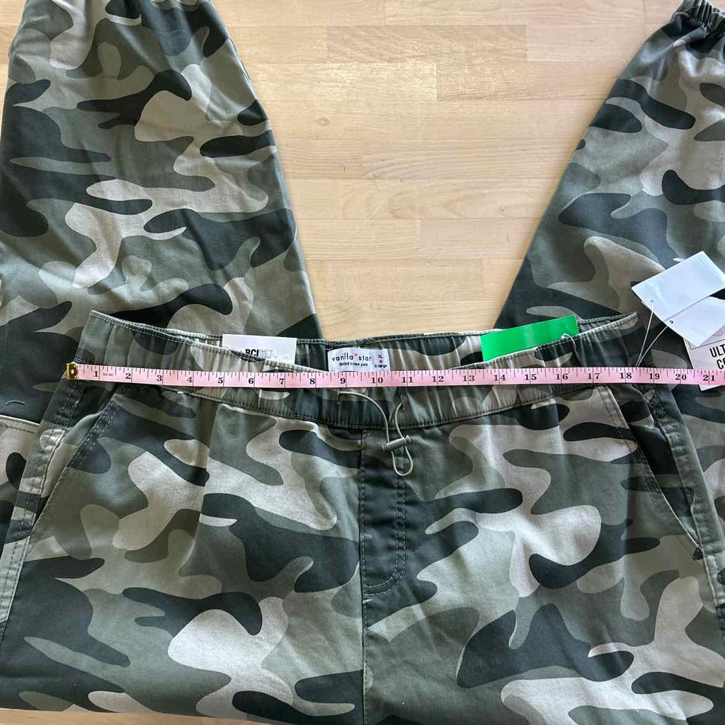 Vanilla Star Juniors' Camouflage Cargo Jogger Pants - Camo