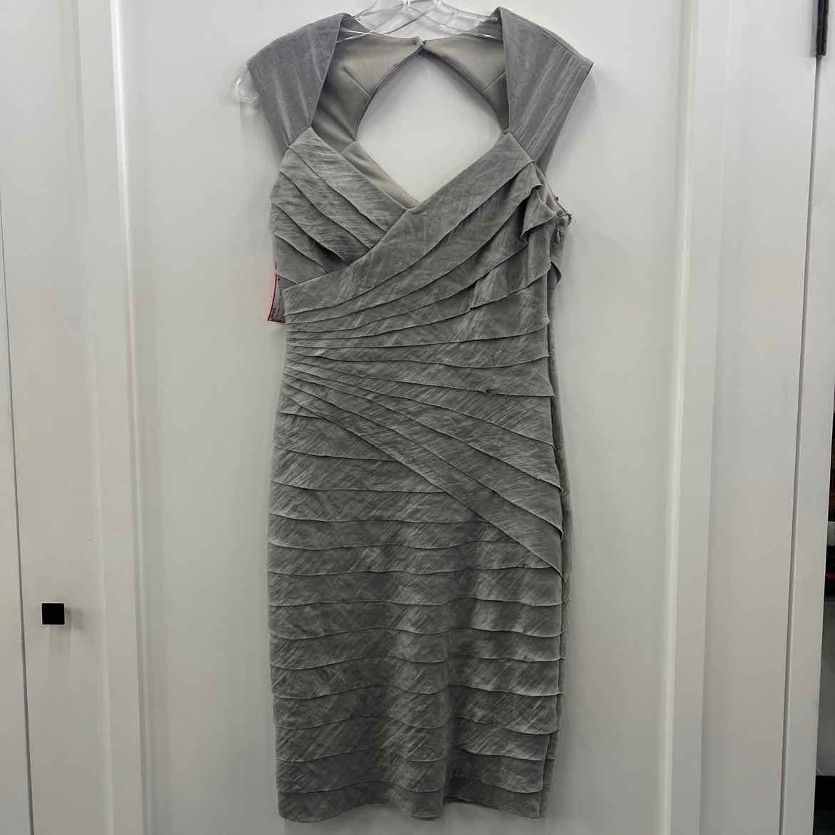 London Times Size 6 Silver Used Dress