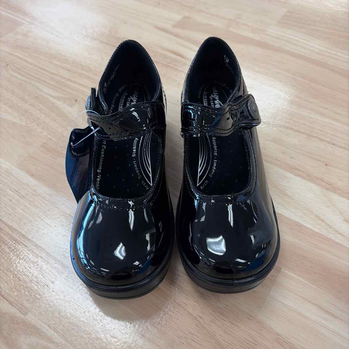 Easy Street Size 5 Women's Letsee Slip Resistant Mary Jane Shoes