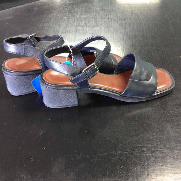 Natural Izer Shoe Size 8 Black Sandals
