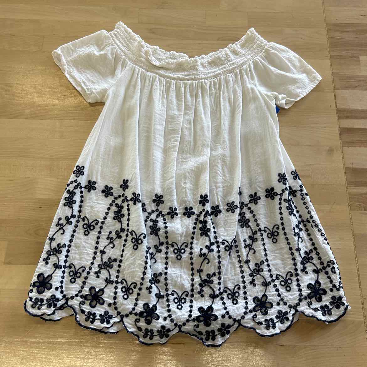 Old Navy Size XS White Blouse