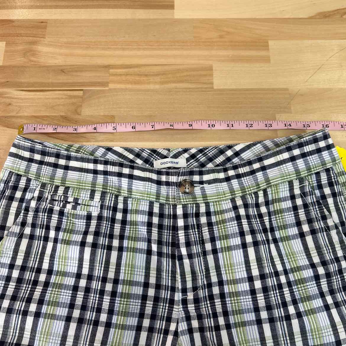 dockers Women Size 10 White Green Preloved Shorts