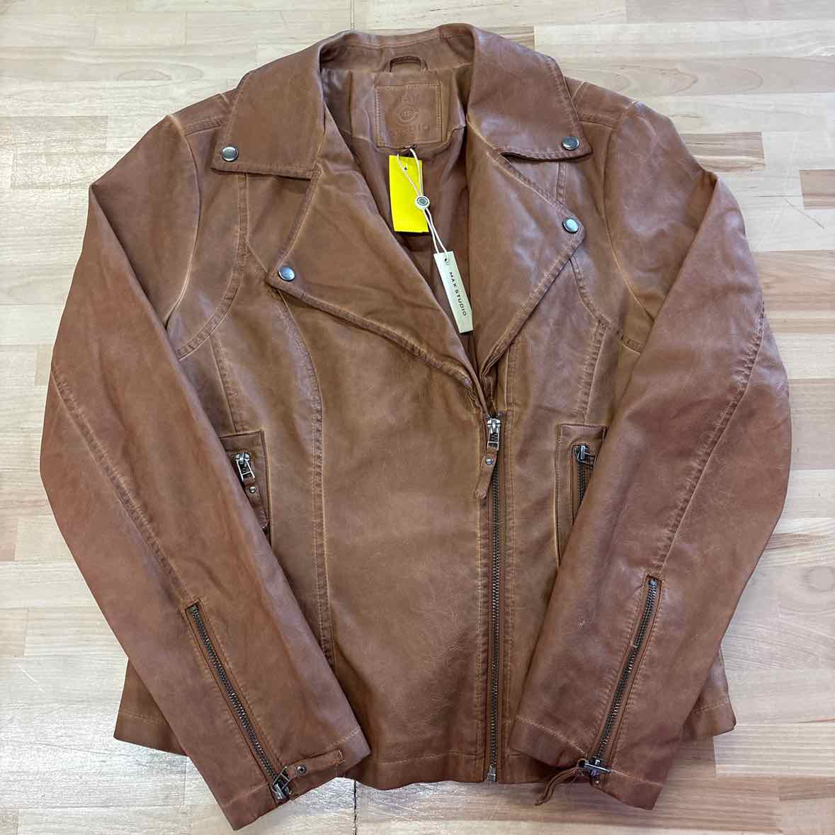 Max Studio Size L Brown leather jacket