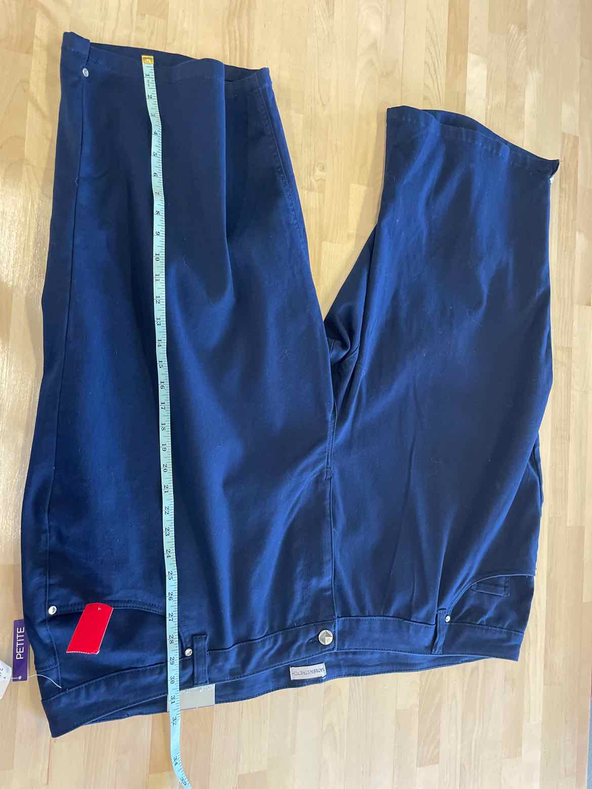 Catherines Size 34W Blue Capris