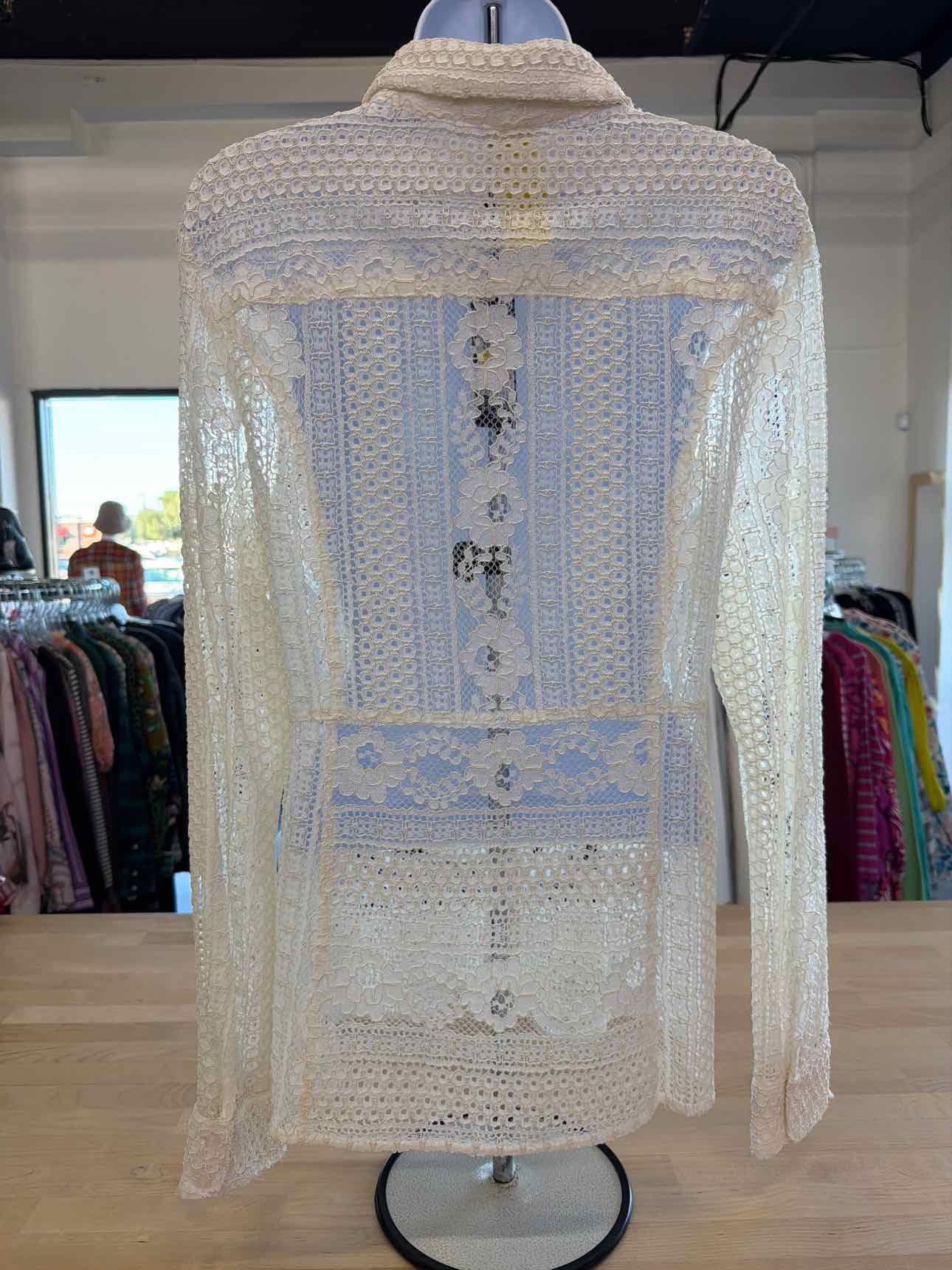 Tommy Hilfiger Size M White Button Down Shirt