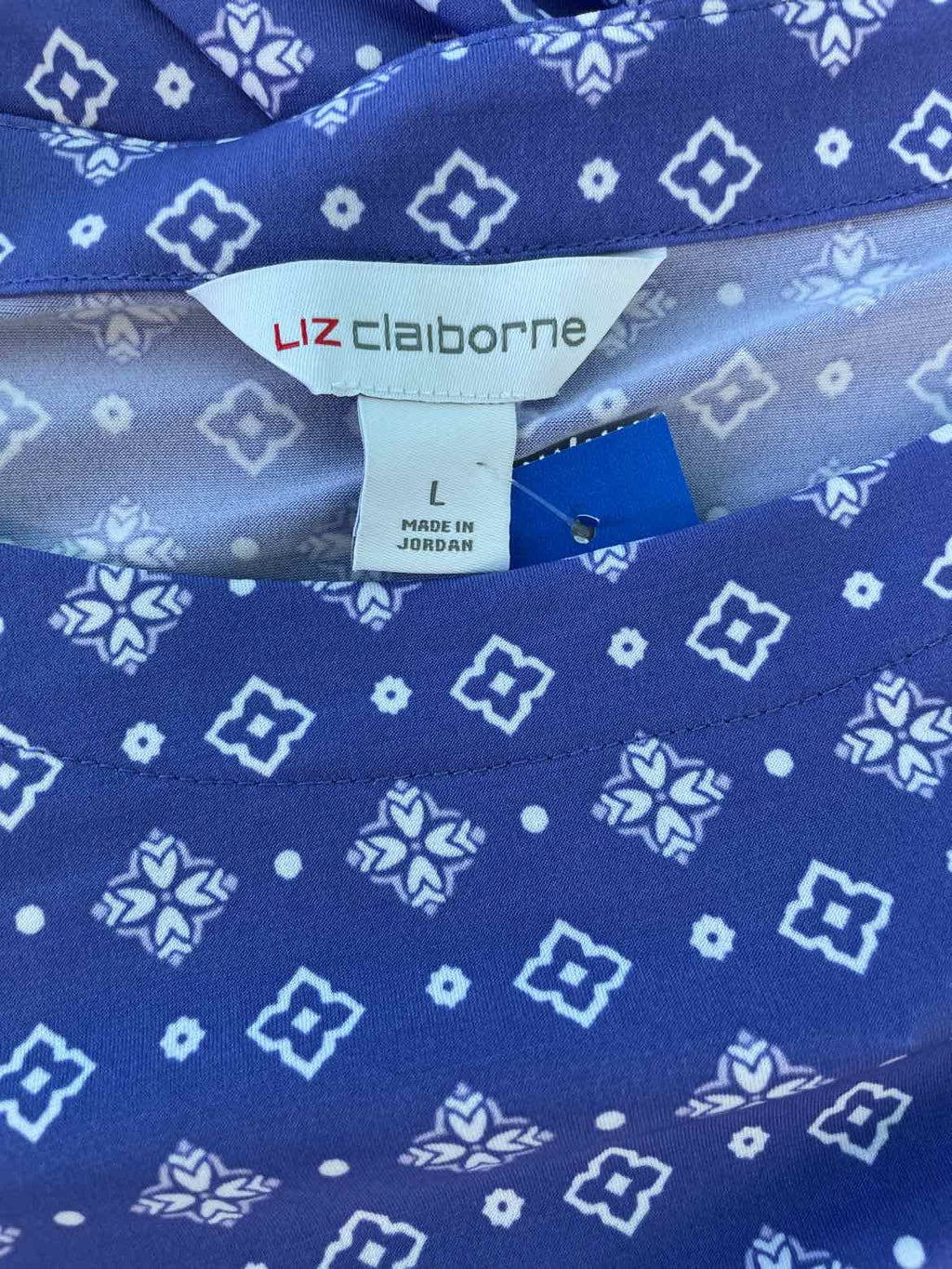 Liz Claiborne Size L Powder Blue Print Blouse