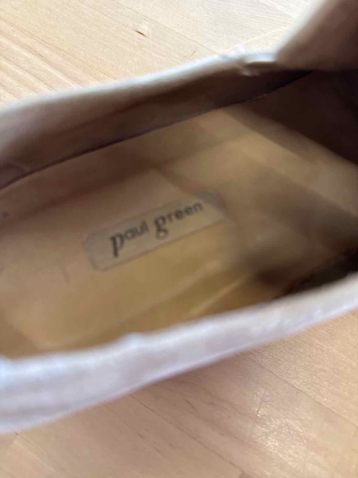 Paul Green Paisley Lug Loafer  Size 7.5 Beige Suede Preloved