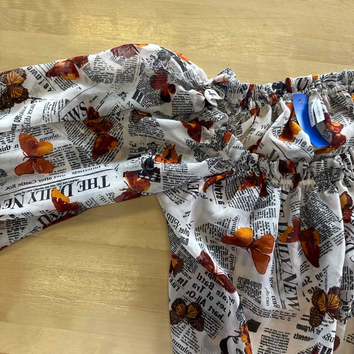 Live 4 Truth Size 1 Orange & White Blouse