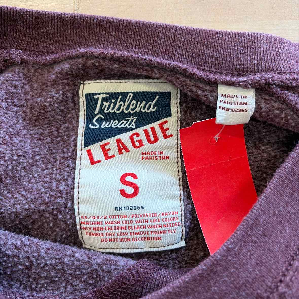 Arizona Size S Maroon Preloved Sweater
