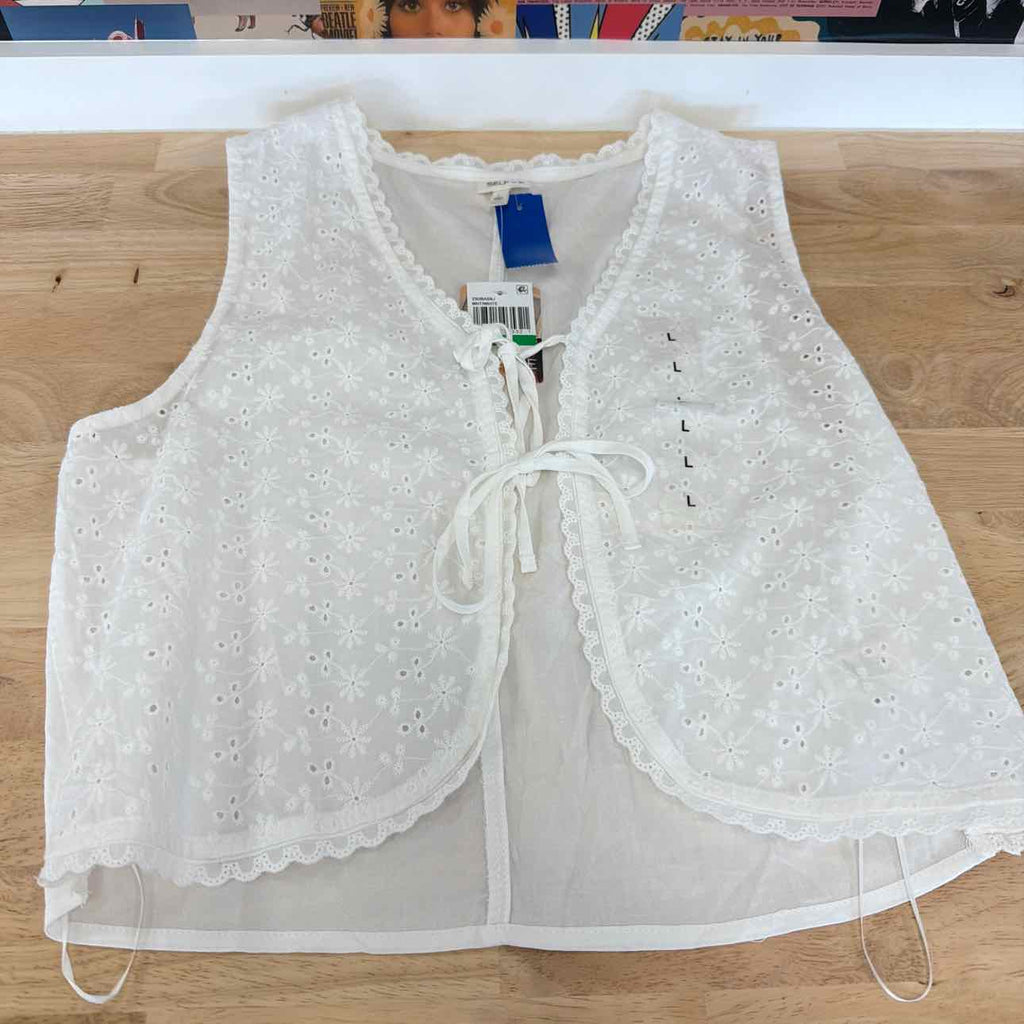 Self E Size L Eyelet V-Neck Tie-Front Vest
