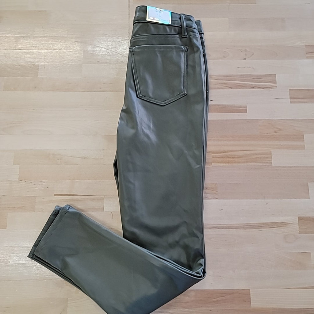 Tinseltown Size 5 Green Faux Leather Hi Rise Vintage Skinny Pants