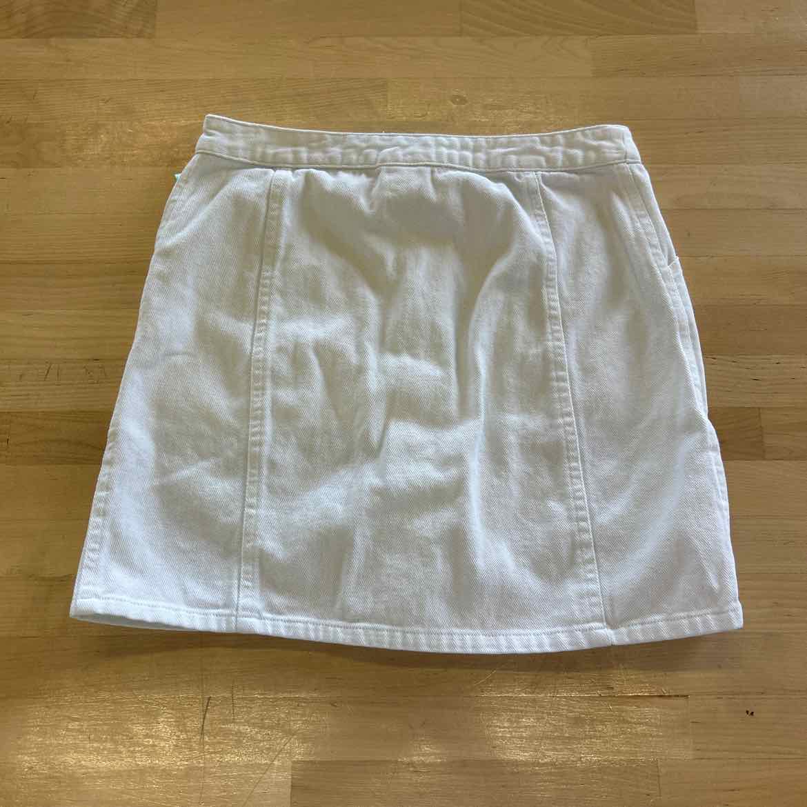Hurley Size 24 White Denim Preloved Skirt